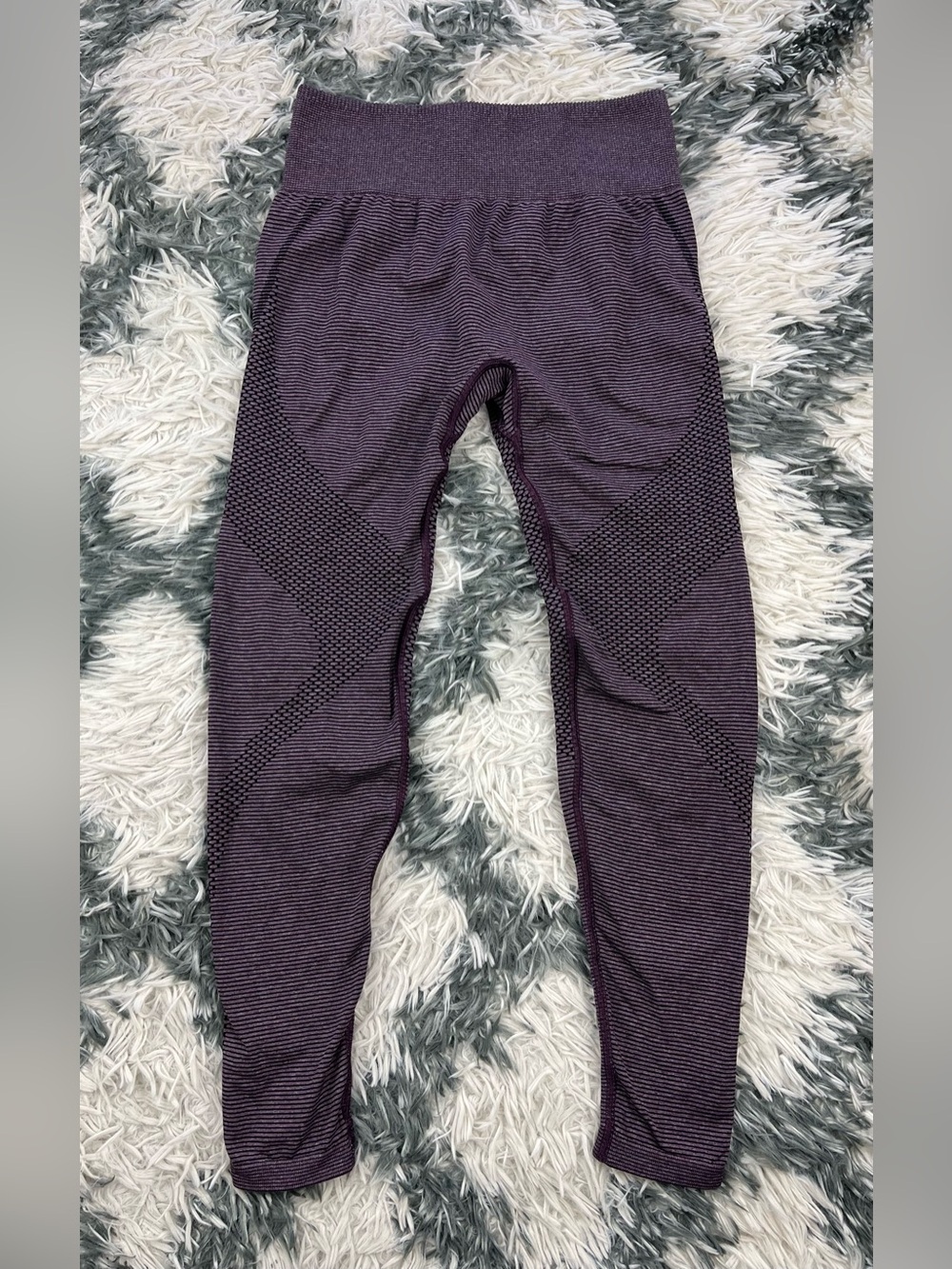 Gymshark Sport Women’s Purple Seamless Leggings Size Medium